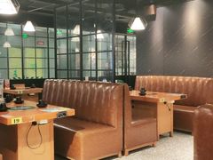 -肥肥虾庄·金牌油焖大虾(杨园滨江时代walk店)