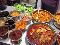 -爆炸头阿姨小四川正宗川味小吃(无任何分店)