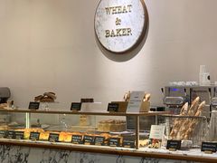 面包甜点陈列柜-WHEAT&BAKER-麥(凯德来福士店)