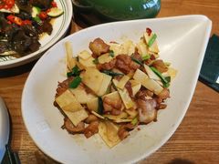 -云海肴·汽锅鸡·云南菜(天山百盛优客店)