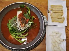 -喇喇排骨火锅·传统韩式脊骨汤(望京西园总店)