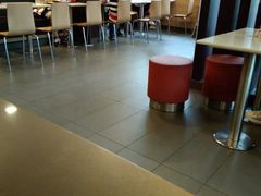 -麦当劳(乳山路店)