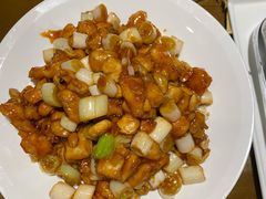 -东口码头·烧鸽子·鱼头泡饼·地方菜(金鹰悦城店)