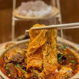 魔都坠好吃的牛腩煲居然隐藏在这里