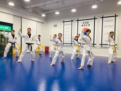 -金载勋跆拳道场(玲东花园店)