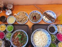 老北京炸酱面-门框胡同百年卤煮(新街口店)