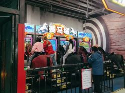 -嗨翻Hi-Fun竞技主题乐园·蹦床团建生日聚会(五棵松华熙店)