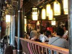 等位区-袁老四老火锅(盘龙城店)