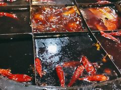 -渝嘴小老弟老火锅(华新村店)