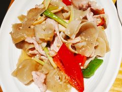 -十三式重庆江湖菜(金茂览秀城店)