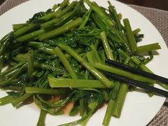 泰酱空心菜-蜻蜓逐宴全日制西餐厅I古北水镇大酒店