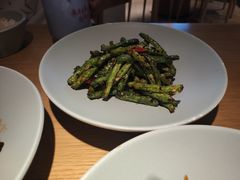 -蜜桃餐厅·伴山(绿宝广场店)