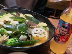 -万记麻辣烫国展总店