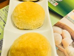 酥皮焗叉烧包-添好运点心专门店(深水埗店)