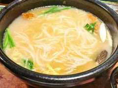 -银米·云南传统过桥米线(双廊黑金冠店)