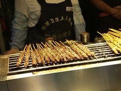 自助取餐区-泰龙城小吃街