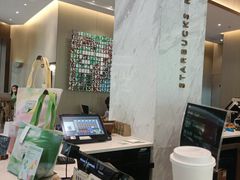 -星巴克臻选(深圳龙华红山天虹店)