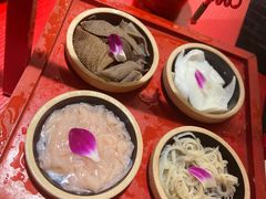 谭公四宝-谭鸭血老火锅(万象九宜城店)