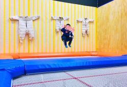 -蹦贝运动中心·蹦床·攀岩·闯关(龙岗店)