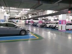 -新世界新丸中心-地下停车场