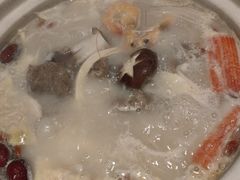 -三人行骨头王火锅(长寿店)