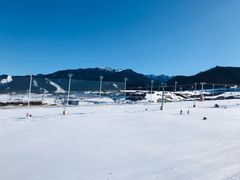 -丝绸之路山地度假区滑雪场