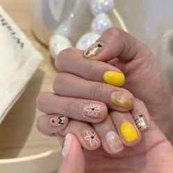 -米小兔美甲美睫