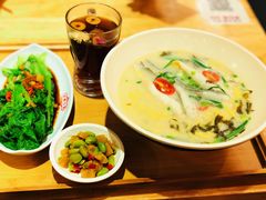 -玖鲜小笼(中山广场店)