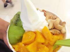 -三佰瑞冻酸奶(凯德MALL店)