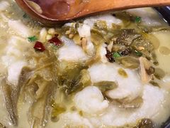石锅酸菜鱼-周鱼小馆石锅酸菜鱼(活力汇店)