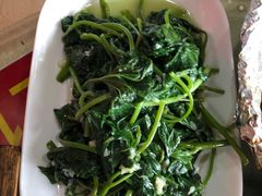 -鲤鱼塘农家山庄