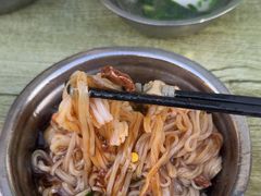 -灵山卢梅燕粉店