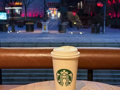 -星巴克(西安曲江银泰店)