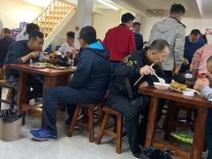 大堂-宝瑞门钉肉饼店