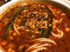 小锅米线-云海肴·汽锅鸡·云南菜(天山百盛优客店)