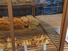 面包甜点陈列柜-皇家美孚(海云庵店)