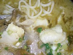 -周鱼小馆石锅酸菜鱼(活力汇店)