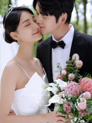 -芭莎视觉婚纱摄影(花溪店)