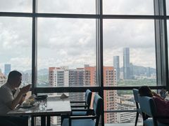 -华强广场酒店-椰香高空自助餐厅