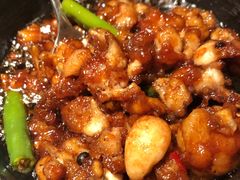 石锅杭椒牛蛙-桂满陇天书(南京德基旗舰店)