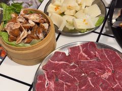 -鹿鸣山草本茶香火锅(园西路店)