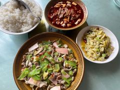 -荥清饭店
