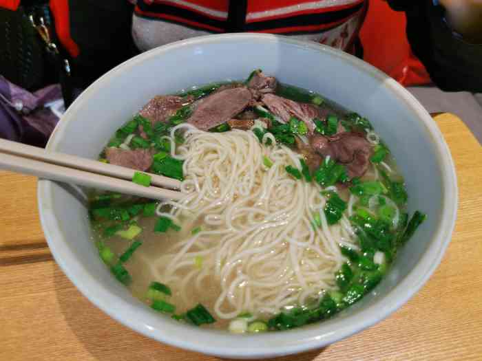 张拉拉兰州手撕牛肉面(真北乐购店)-"还是喜欢几个经典款,要有点辣的