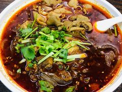 牛肉酸辣粉-耙豌豆重庆小面
