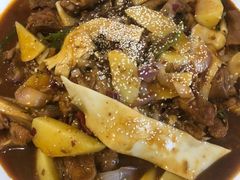 -老钟家烤羊排·敦伊阁清真餐厅胡羊焖饼