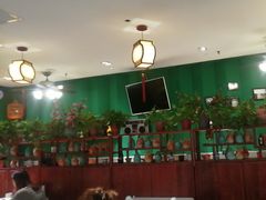 -江城小馆陕南妈妈菜·全球旅行餐厅(钟楼店)