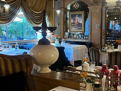 -火车头法国西餐厅