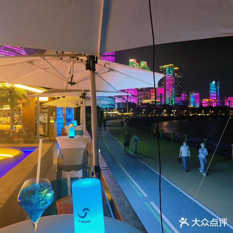 夜色中的浪漫小调