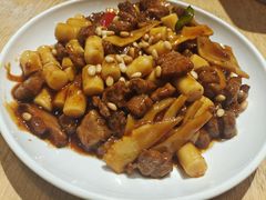 松子牛肉炒年糕-兔爸私家小厨(新北万达店)