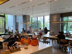 -星巴克臻选(深圳龙华红山天虹店)